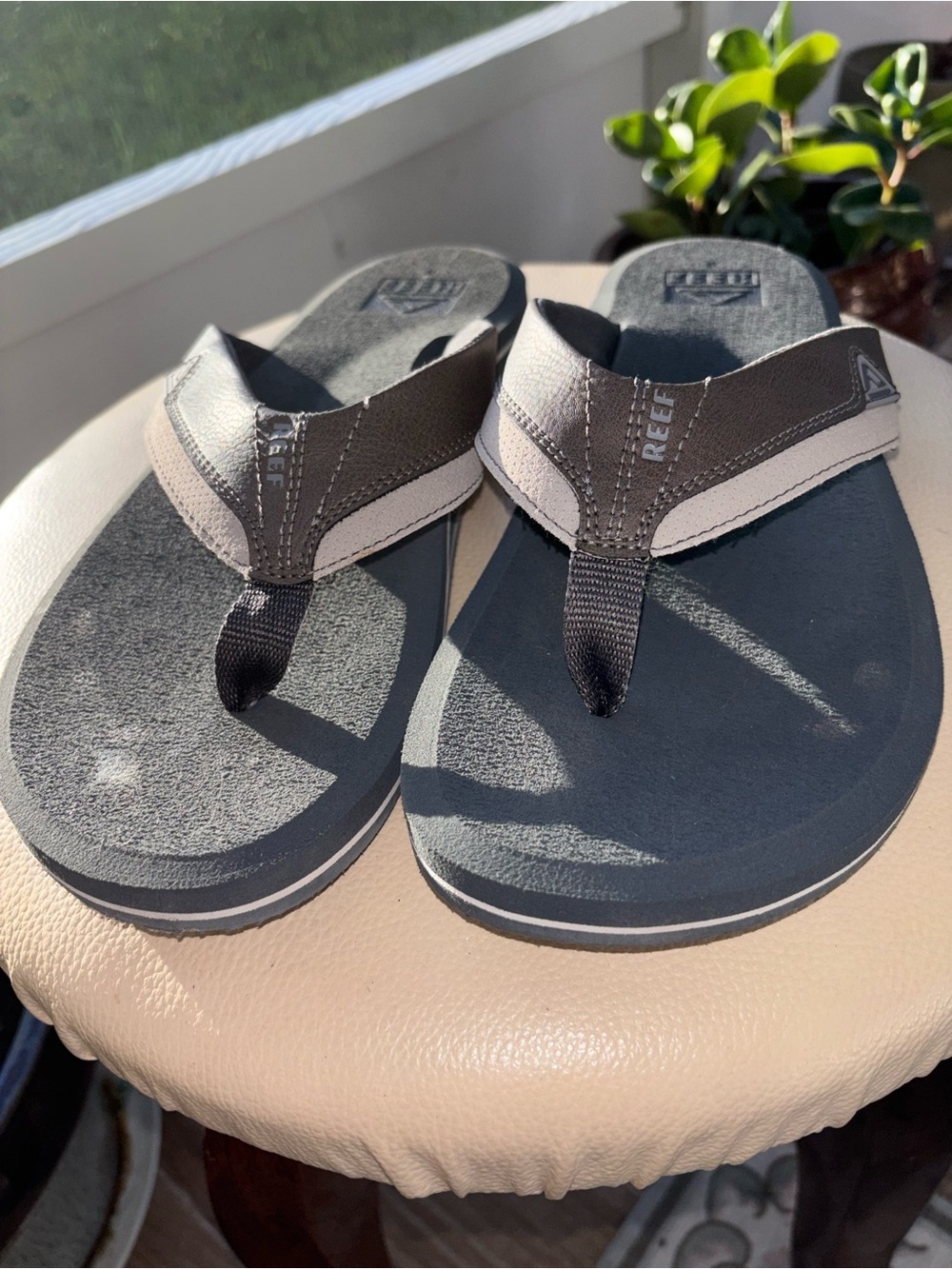 Reef Men brown and cream Flip Flops - Youth Thong Sandals